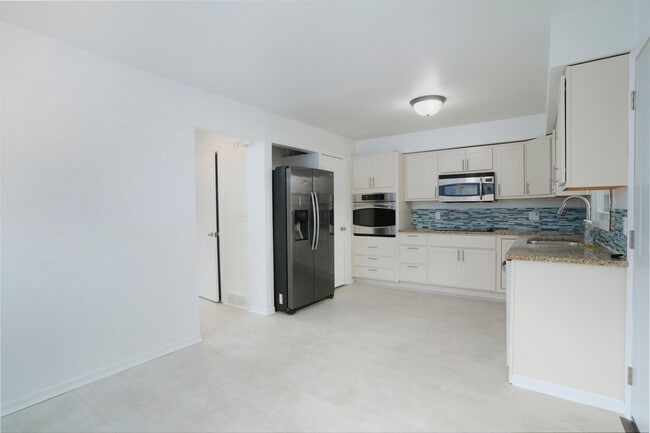 Photo - 1428 Josephine St