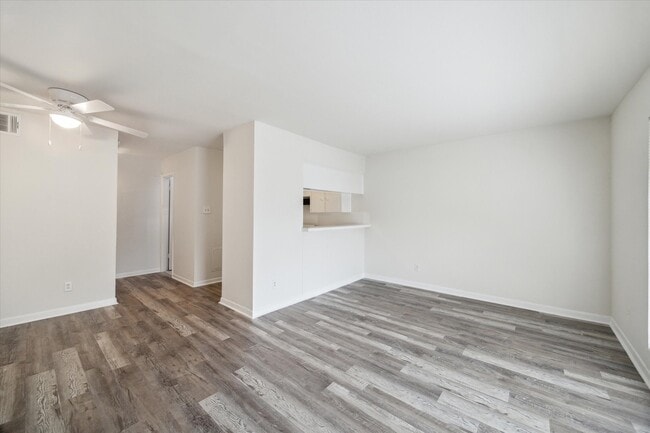 Photo - Marshall Apartments