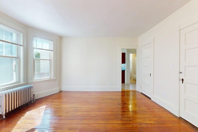 Photo - 539 Mt Auburn St Unit 2