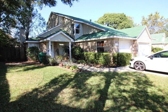 Spacious 3 Bedroom Townhouse Near Hurlburt... - Spacious 3 Bedroom Townhouse Near Hurlburt...