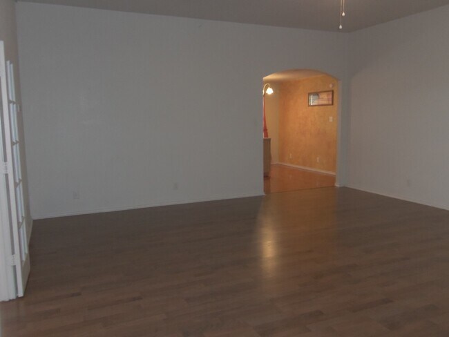 Photo - 4 bedroom, 2 bath