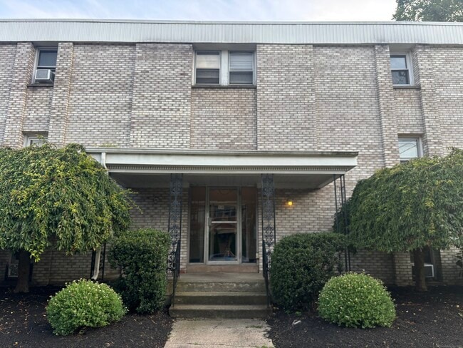 Building Photo - 986 Whalley Ave Unit A2 Rental