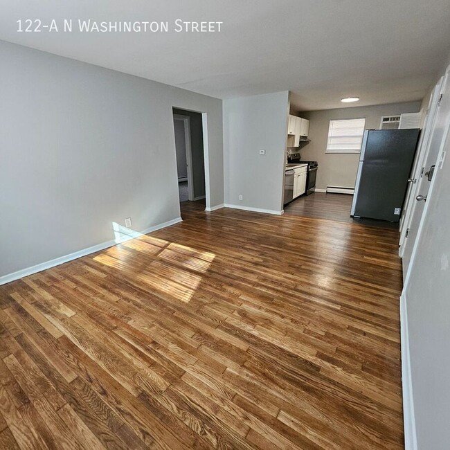 Updated 2 Bedroom in the Heart of Delaware - Updated 2 Bedroom in the Heart of Delaware Apartment