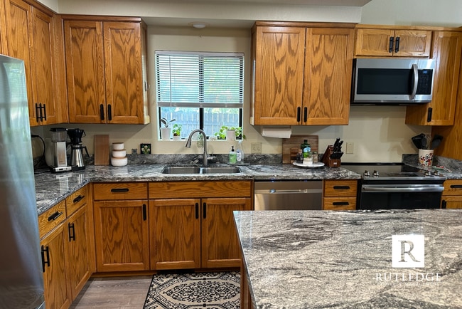 Photo - Spacious 3 Bedroom, 2 Bath Home in a Quiet...