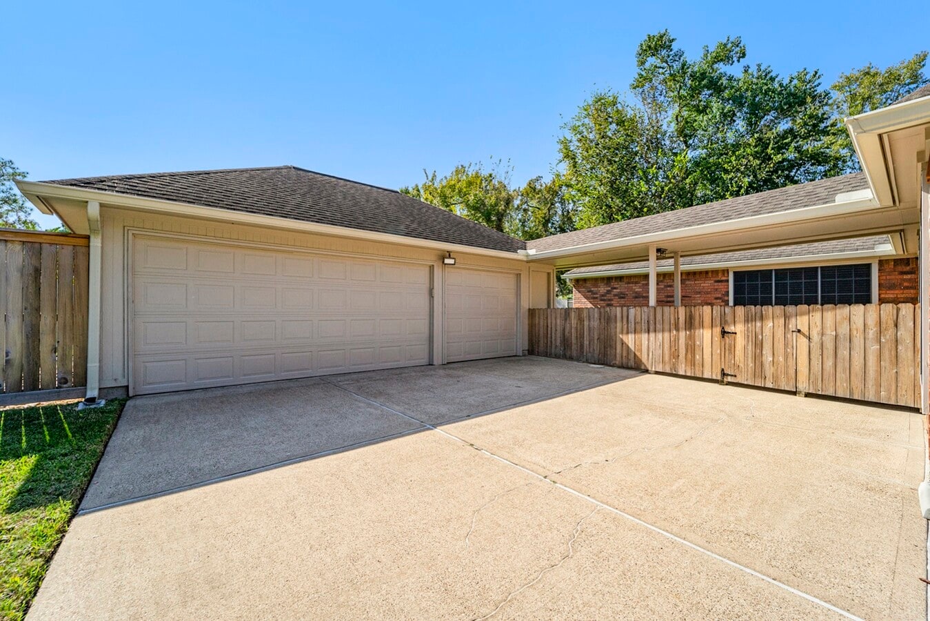 Photo - 15214 Park Estates Ln