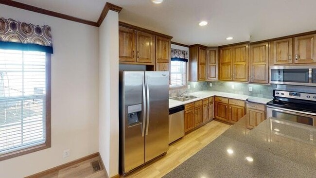 Photo - 140 American Ave