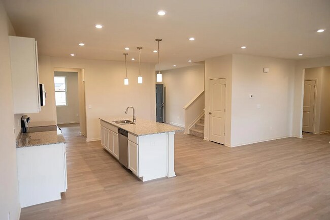 Photo - 5005 Aiken Back Ln