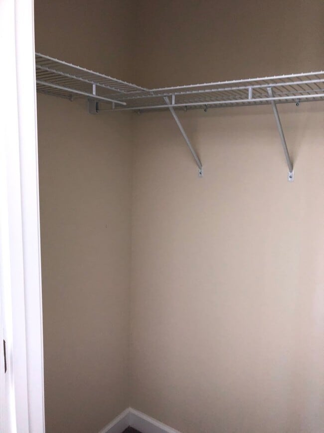 Building Photo - Beautiful Town-home with 3 bedroom, 2.5 bath located on Callaway Chase Lane.Close to TAFB