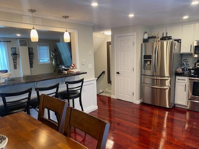 Photo - 2 Profile Cir