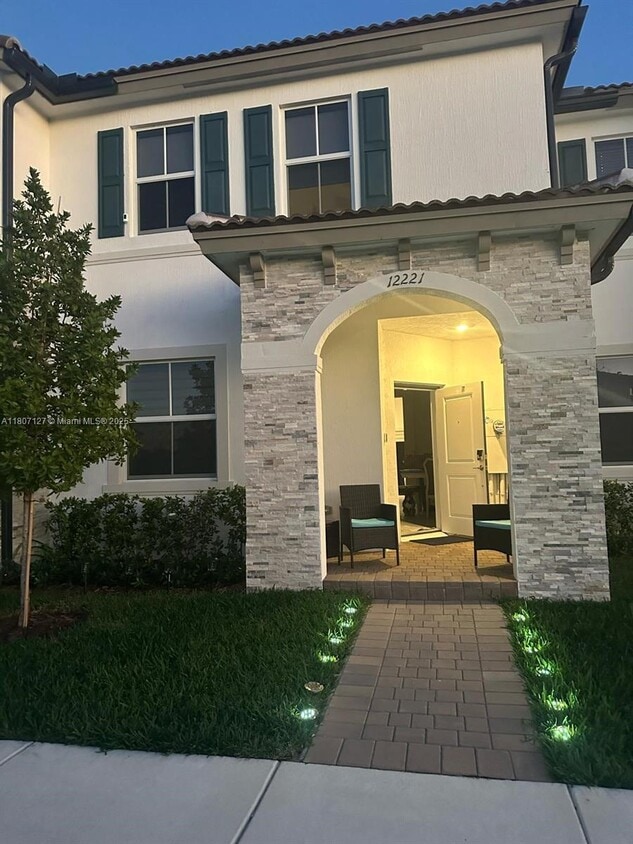 Photo - 12221 NW 23rd Pl (Miami Shores, FL)
