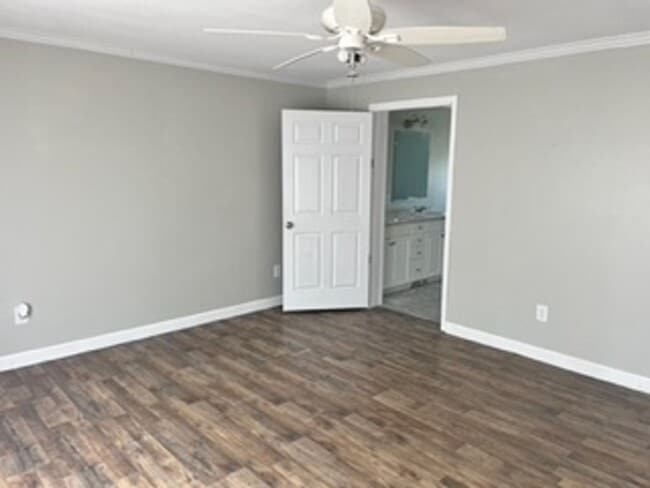 Photo - 3 Bedroom, 2 Bath home.