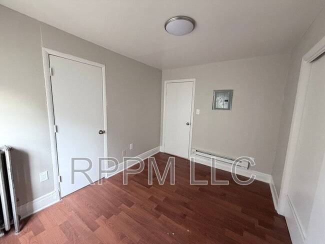 106 N 16th St