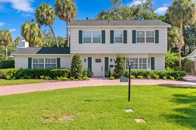 Building Photo - 4 bed, 3ba, 2 car garage home in Culbreath Heights