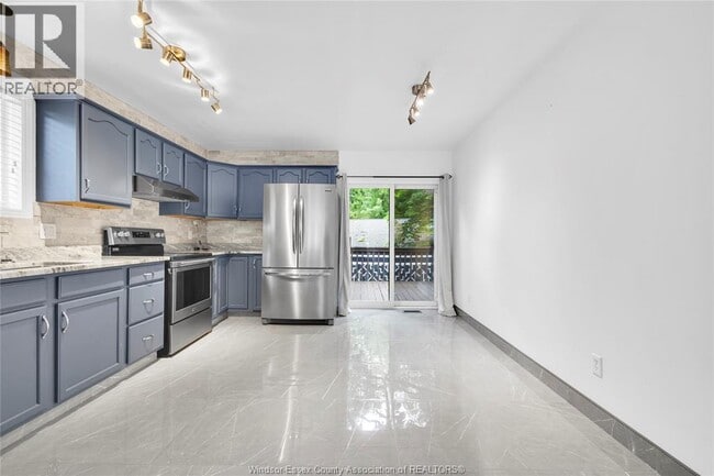 Photo - 6860 Matchett Rd