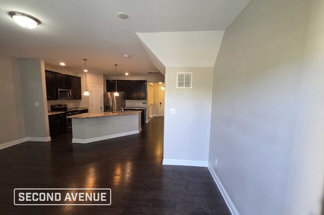 Photo - 206 Crane Creek Way