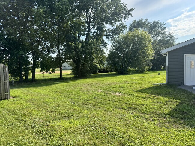 Photo - 603 NE 51st Pl