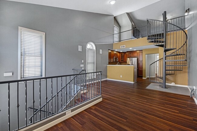 Modern Tri-Level Townhome in Copper Leaf C... - Modern Tri-Level Townhome in Copper Leaf C...