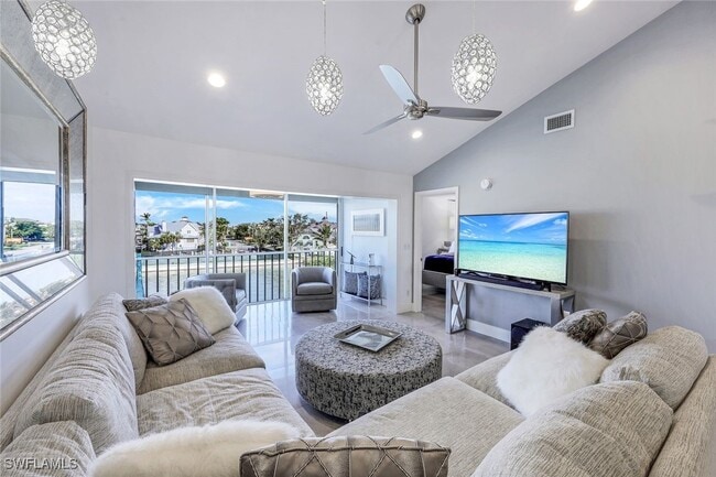 Building Photo - 10684 Gulf Shore Dr Unit B302