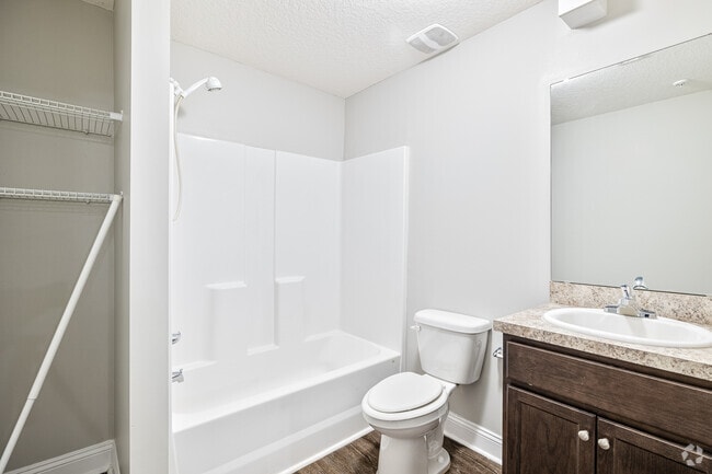3BR, 2BA, 1150SF - Bathroom