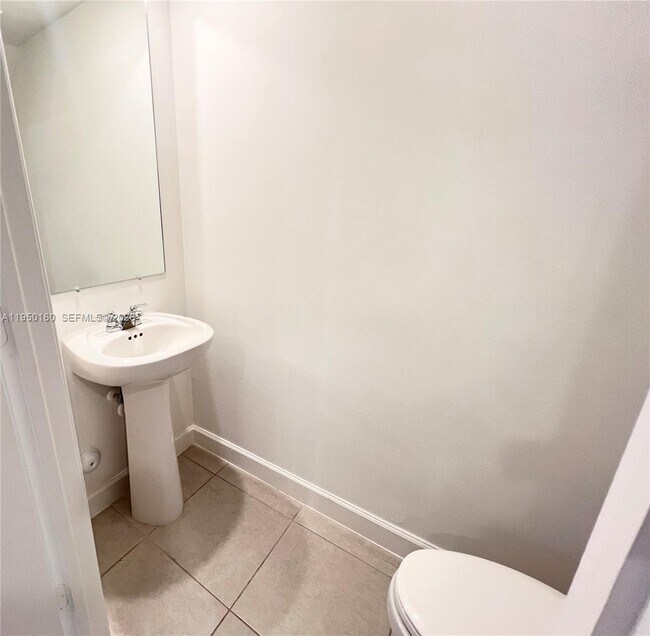 Photo - 3760 SW 50th Ave