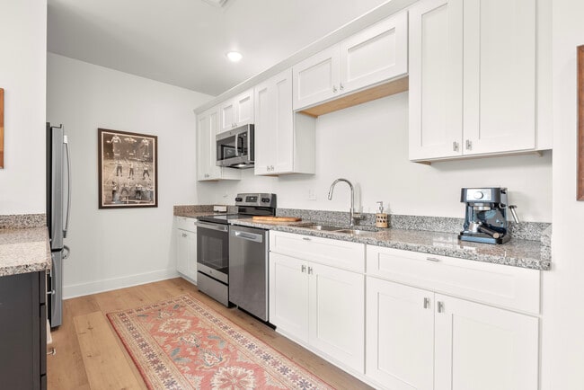 Photo - The Grad Luxury Apartments