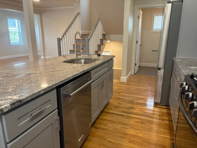 Photo - 96 Willis Ave