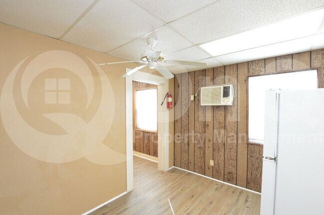 Photo - 901 N Arbor Ave