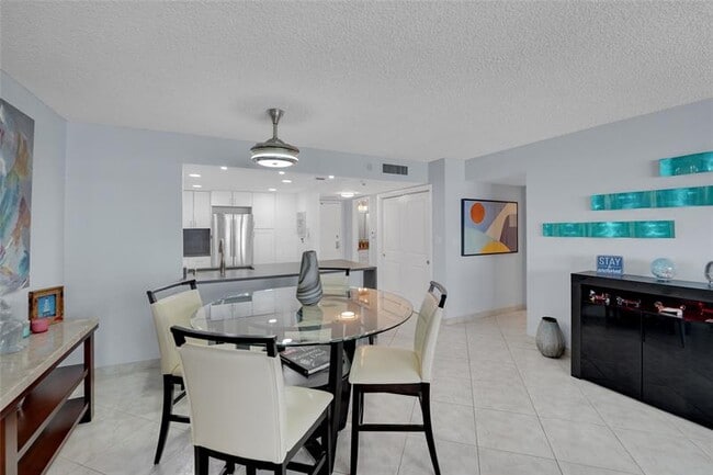 Photo - 3900 Galt Ocean Dr Unidad 114