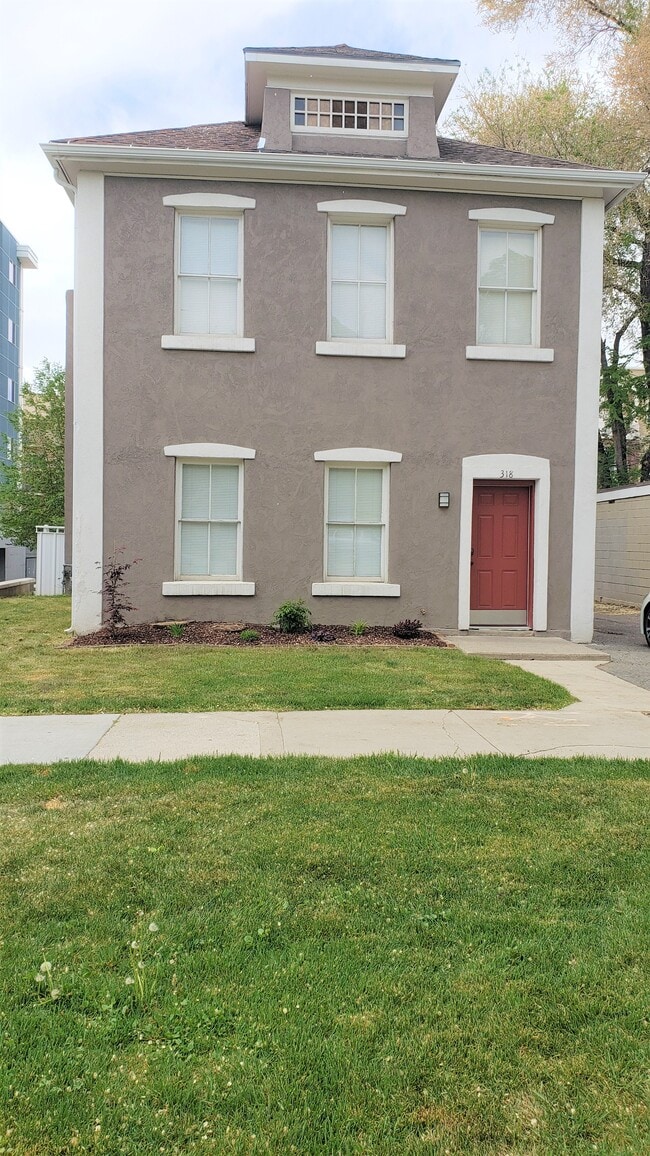 Building Photo - 6th Street, LLC Unit 4