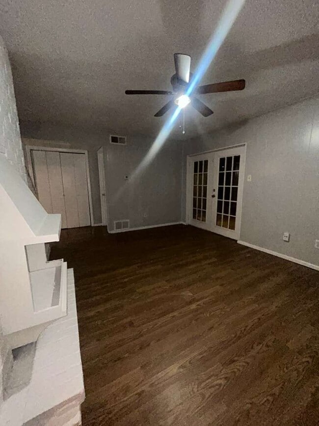 Photo - 2408 Hollandale Cir Unidad APT B