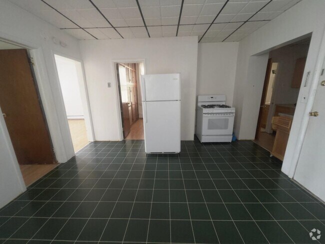 Building Photo - 17 E 48th St Unit 2B Rental