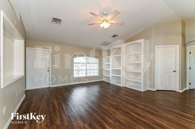 Photo - 904 NW 8th Pl