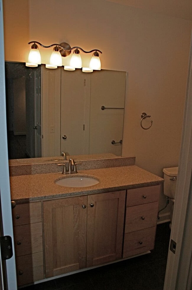 Photo - 246 White Bridge Rd Unidad 246 E6 Rental