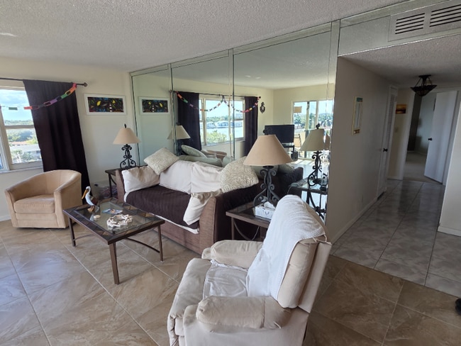 Photo - 1200 Hibiscus Ave Unit 608