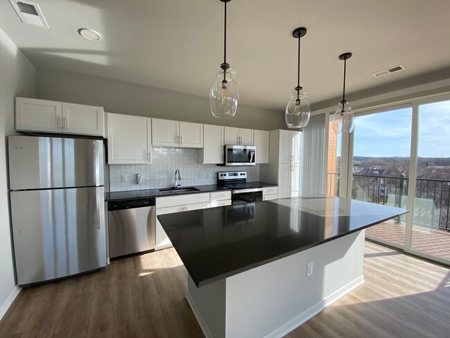 Photo - Terrace Point Unidad 458