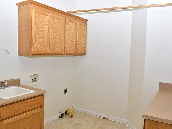 Photo - 2914 Farmington Ave