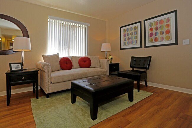 Acacia Apartments