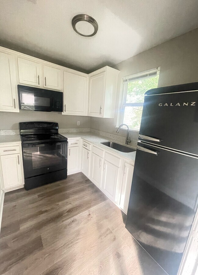 Photo - 609 Comet St Condo Unit 2