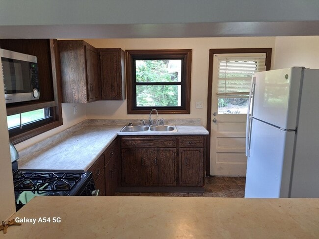 Building Photo - 4624 Verona Rd Rental