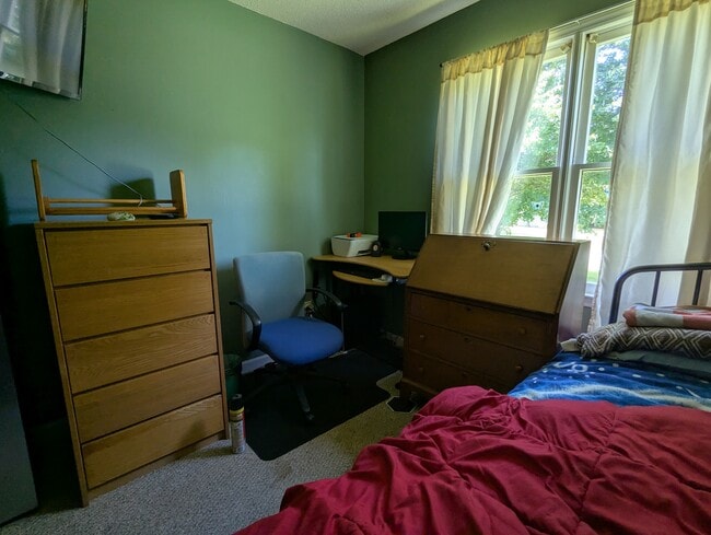 Photo - 1623 Lakeview Dr