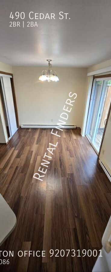 Photo - 490 Cedar St