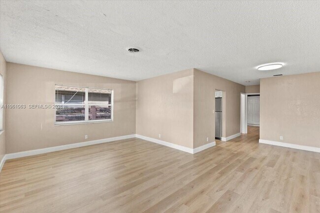 Photo - 1340 NW 8th Ave Unidad 1340