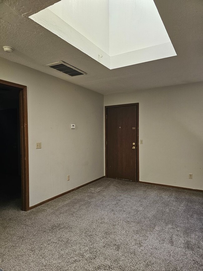 Photo - One Bedroom Apartment Downtown Unit 9