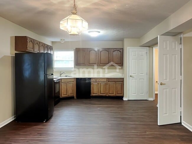 Photo - 297 Concord Way