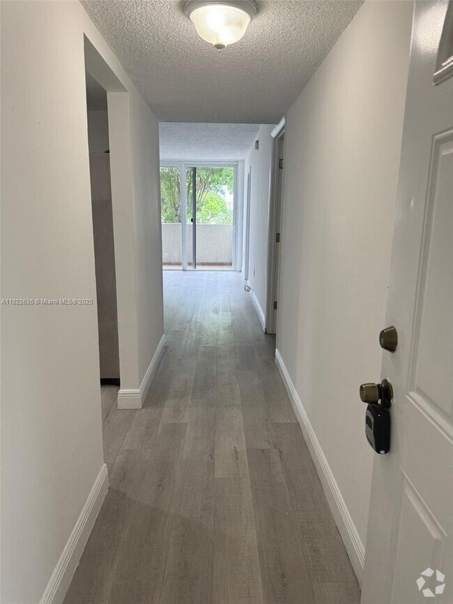 Building Photo - 10000 NW 80th Ct Unit 2341 Rental