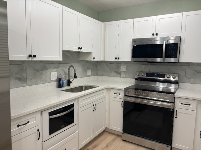 Photo - 7661 18th Way N