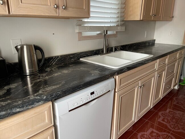 Photo - 214 Talfourd St Unit A