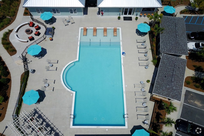 The Apartments at Shade Tree