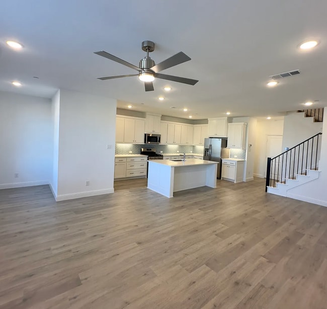 Photo - 9575 Speaker Dr