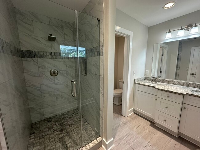 Photo - 569 Woods Dr NW